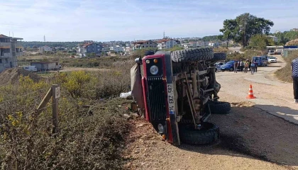 Safari araçları çarpıştı: 10u yabancı 11 kişi yaralı