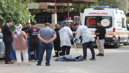 Silah tutukluk yaptı, yeniden doldurup öldürdü: Lastiği şişirmek için istasyona girince yakalandı