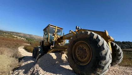 Tarsus Belediyesi Büyükkösebalcıda yol çalışmalarını tamamladı