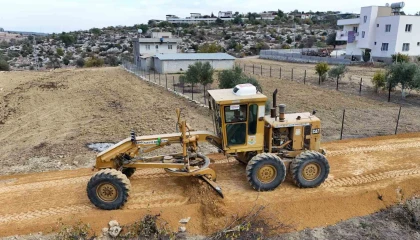 Tarsusta iki mahallede yol çalışmaları tamamlandı