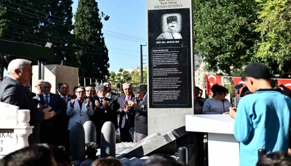 Topçu Yüzbaşı Mustafa Ertuğrul Aker, anıt mezarında anıldı