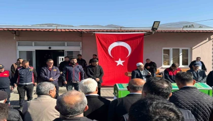 Trafik kazasında hayatını kaybeden itfaiye eri Koçtaş için tören düzenlendi