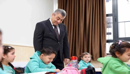 Vali Toros: Yıkılan bin 469 derslik yerine bin 534 modern derslik yaptık