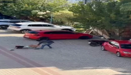 Yaşlı adamı sokak ortasında defalarca bıçaklayıp öldürdü: O anlar kamerada