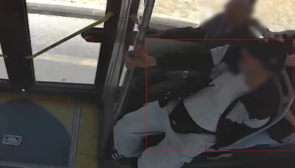 Yaşlıları soyan yankesici suçüstü yakalandı: O anlar kamerada