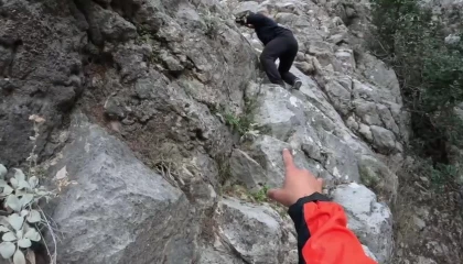 Yürüyüşe çıktıkları dağda mahsur kaldılar, yardımlarına JAK ve AFAD ekibi yetişti