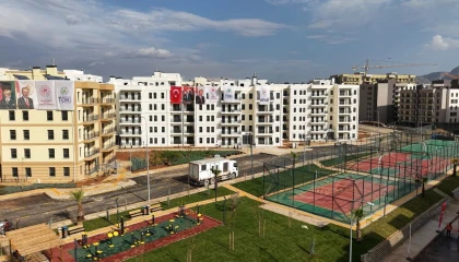 Yuvasına kavuşan depremzede vatandaş: Evi gezdik çok güzel, hayallerimizin ötesinde