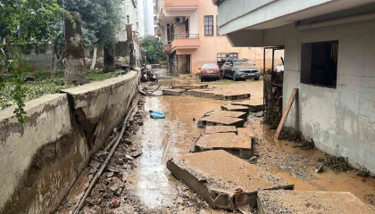 15 dakikalık yağmur Alanyayı felç etti zararın boyutu ertesi gün ortaya çıktı