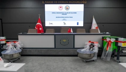 Adanada 16sı kadın 32 çiftçiye makine desteği