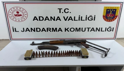 Adanada uzun namlulu silahla yakalanan 2 şüpheli tutuklandı