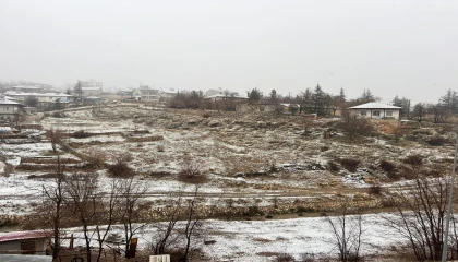 Adananın yüksek kesimlerine kar yağdı