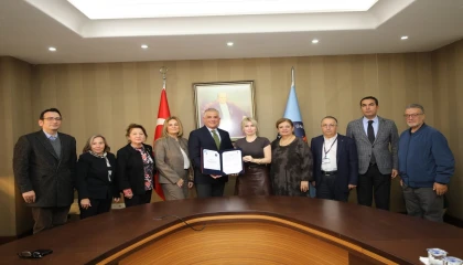 Akdeniz Üniversitesi Hastanesine anjiyografi cihazı bağışı