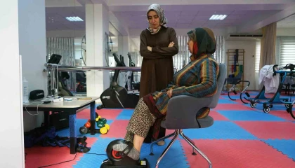 Aktif yaşam merkezinde yaş almışlara özel ilgi