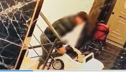 Akülü araba hırsızları kameradan tespit edilip yakalandı