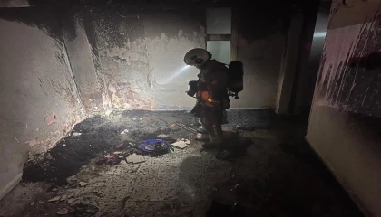 Antakyada metruk bina yangını