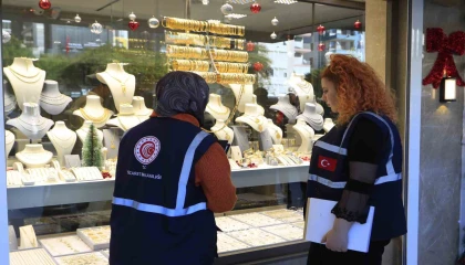 Antalya Ticaret İl Müdürlüğü ekiplerinden kuyumcu ve emlakçılara denetim