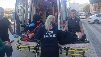Antalyada U dönüşü yapan otomobille motosiklet çarpıştı: 1 yaralı