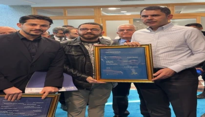 Bakan Kuruma fuar davetiyesi takdim edildi