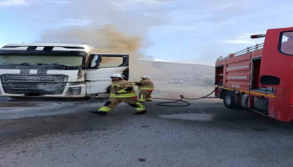 Belende tır yangını