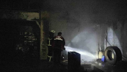 Burdurda oto yıkamacıda yangın