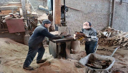 Depremle yenilenen konutlar doğal gazlı olunca mahrukatçılarda durgunluk yaşanmaya başladı