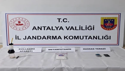 Elmalıda jandarmadan uyuşturucu baskını