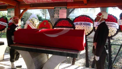 Emekli Tümgeneral Gürsel Öztürk Antalyada son yolculuğuna uğurlandı