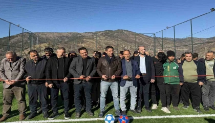 Fekeli gençler sahasına kavuştu