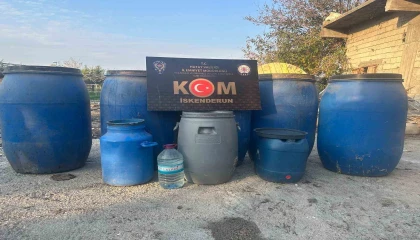 Hatayda yılbaşı öncesi 1020 litre el yapımı alkol ele geçirildi
