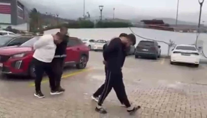 İskenderunda kasten yaralama ve tehdit şüphelisi 3 kişi tutuklandı