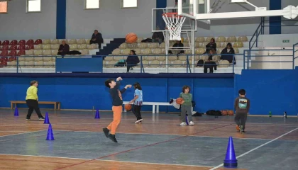 İsmet Selekler Spor Kompleksinde kurslar başladı