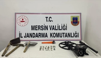 Kaçak kazı yapan 2 şüpheli tarihi eserlerle yakalandı