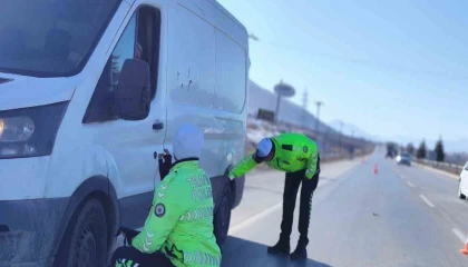 Kahramanmaraşta kış lastiği uygulaması