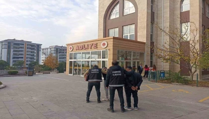 Kahramanmaraşta uyuşturucu ve kaçakçılık operasyonları: 5 gözaltı