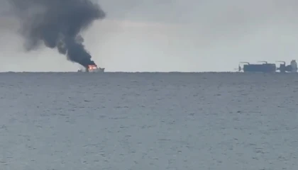 Kalkan açıklarında alev alan lüks teknedeki kaptan Sahil Güvenlik ekiplerince kurtarıldı