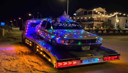 LED ışıklarla süslenen Toros dikkat çekti