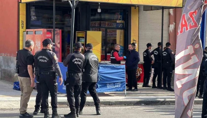 Mersinde dehşet: Önce anne oğulu ardından büfeciyi öldürdü