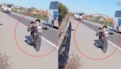 Otobanda motosikletin üzerine yatarak şov yapan sürücüye 63 bin TL ceza