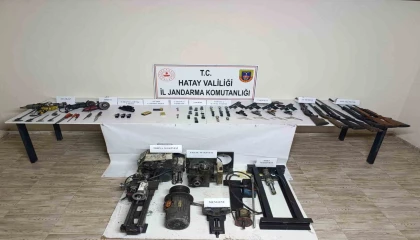 Payasta evini silah yapım atölyesine çeviren şahsa suçüstü