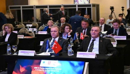 Seçer: Demokrasi bir miras değil, emek isteyen canlı bir süreçtir