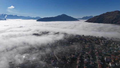 Sis kartpostallık görüntüler oluşturdu