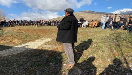 Suçsuz yere öldürülen 2 çocuk annesi memleketinde toprağa verildi