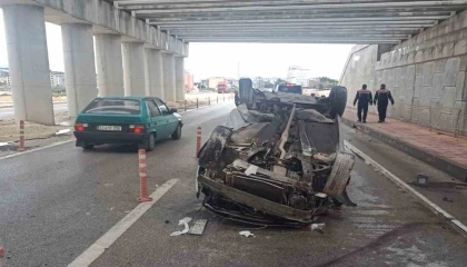 Takla atan otomobilin sürücüsü yaralandı