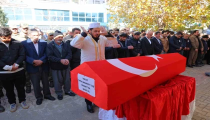 Terhis olduktan 5 gün sonra vefat eden genç son yolculuğuna uğurlandı