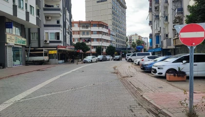 Adanada bu kez soğuk nedeniyle sokaklar boş kaldı