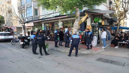 Akdenizde kaldırım ve yol işgaline geçit yok