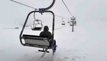 Akdenizin kayak merkezi Yedikuyulara ilgi yoğun