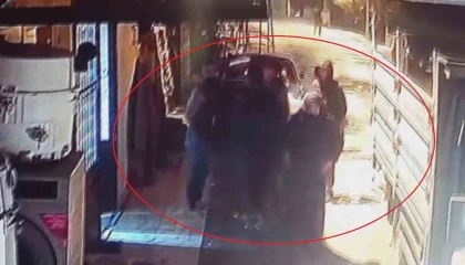 Alacak verecek tartışması, taşlı bıçaklı kavgaya dönüştü: 1 yaralı