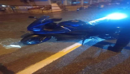 Alanyada kontrolden çıkan motosiklet devrildi: 1 ölü