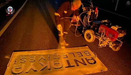 ANTAKYA’DA YOLLAR GECE MESAİSİ İLE YENİLENİYOR